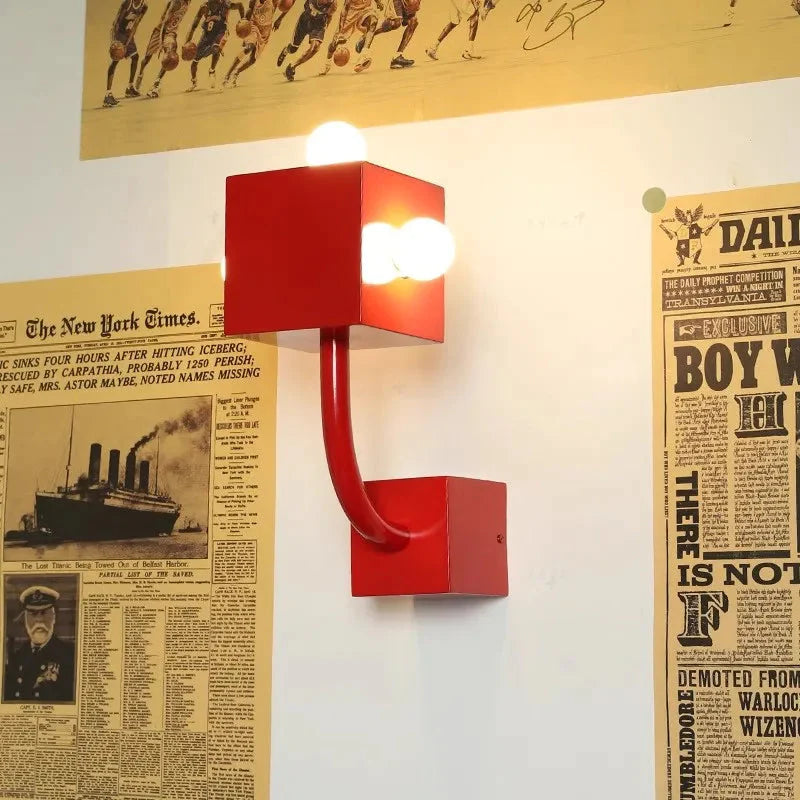 TriGlowCube | Rode Geometrische Lamp