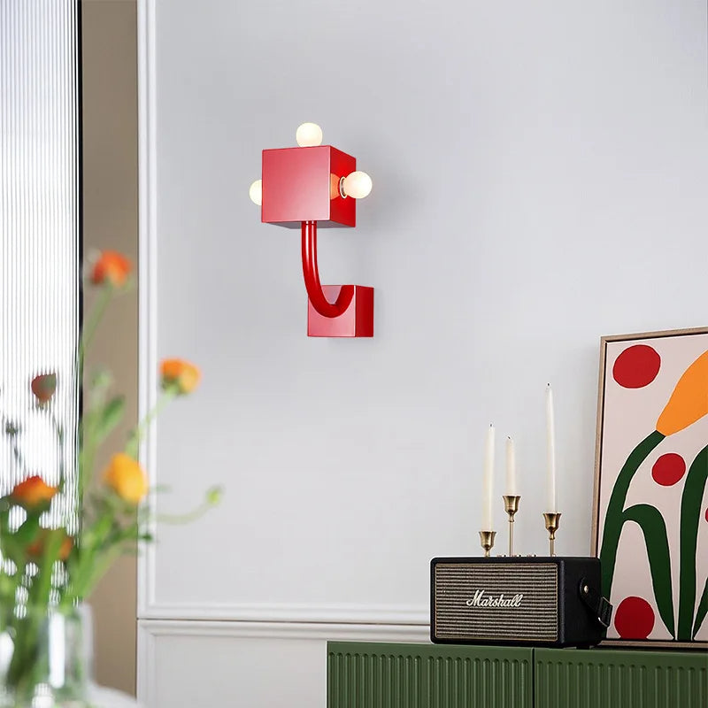 TriGlowCube | Rode Geometrische Lamp