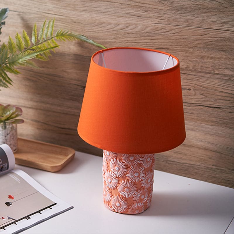 Zonnebloem lichtspel | Oranje tafellamp met creatief ontwerp