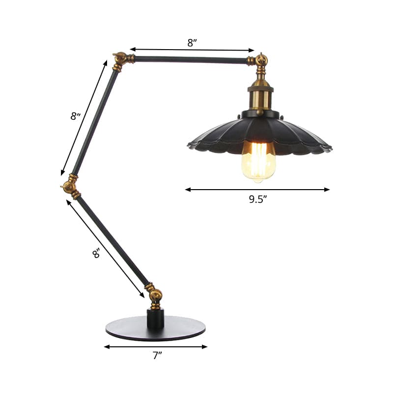 Vintage glamour | Sculpturale metalen tafellamp in retrostijl