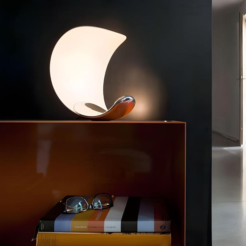 Moonlight elegance | Stijlvolle aluminium LED tafellamp met touchdimmer