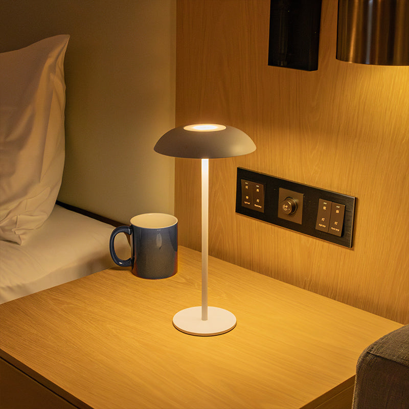 IronShine | Elegante & Oplaadbare Tafellamp