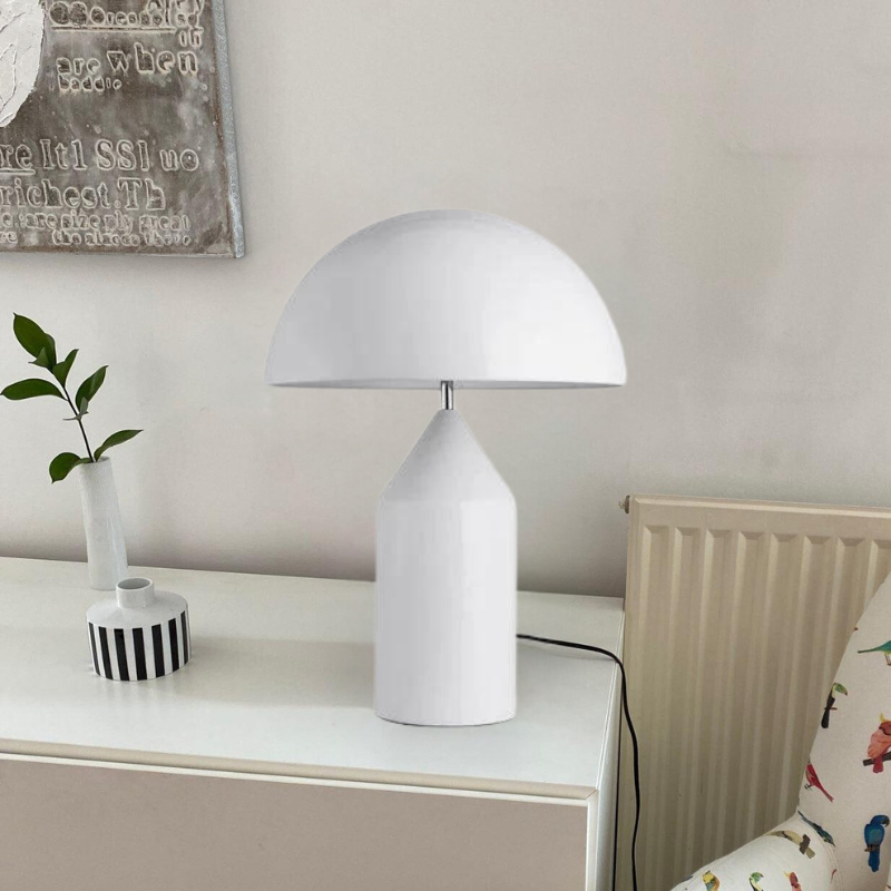 Elegante metalen tafellamp | Stijlvolle accentverlichting voor elk huis