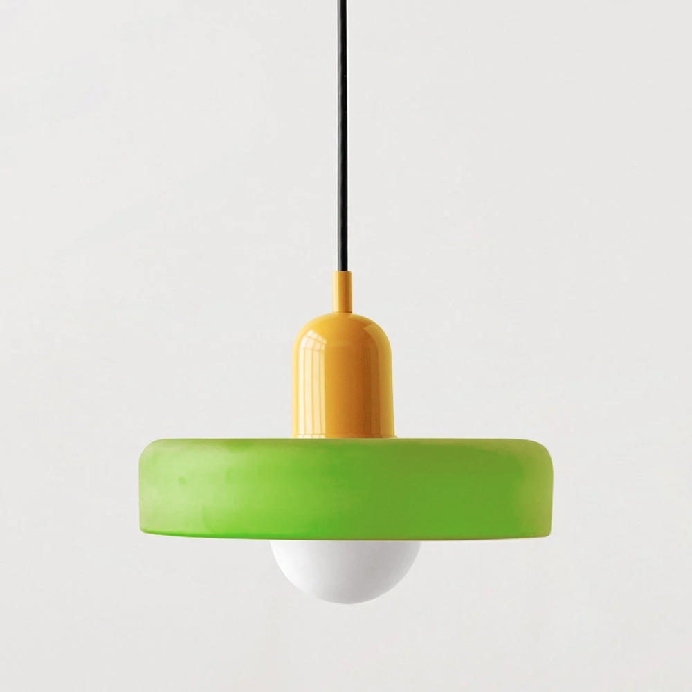 StiloGlas | Kleurrijke Hanglamp in Bauhaus-stijl – Glas-in-lood Design & Modern Vakmanschap