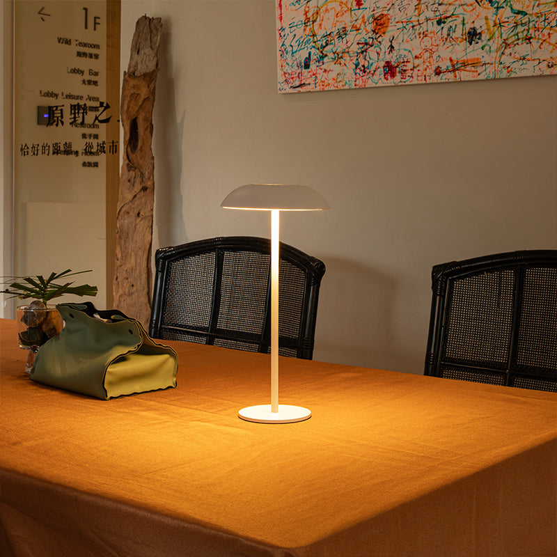IronShine | Elegante & Oplaadbare Tafellamp