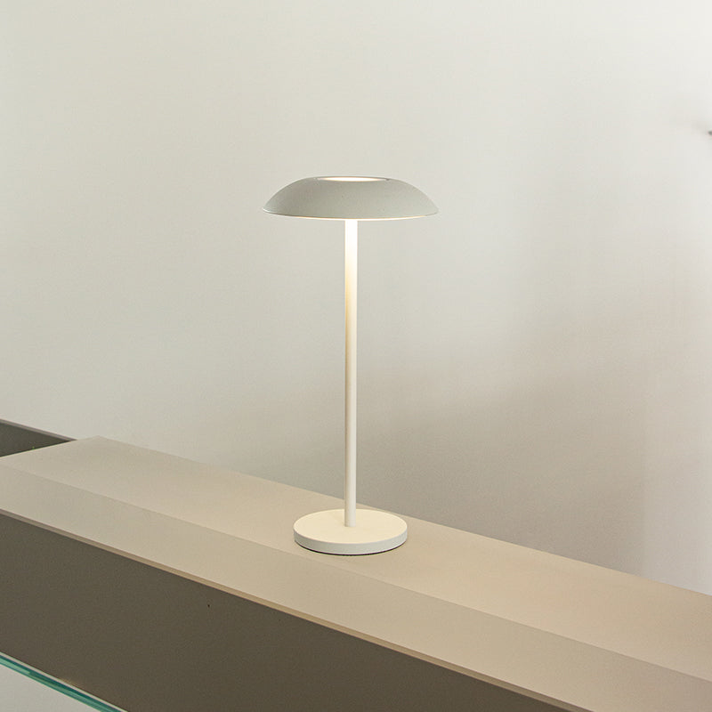 IronShine | Elegante & Oplaadbare Tafellamp