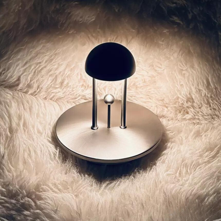 LightAura | Gebaargestuurde tafellamp