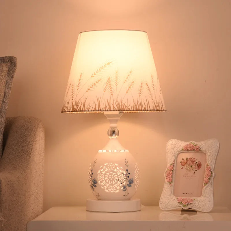 CRYSTALGLOW - Moderne tafellamp met kristaleffect