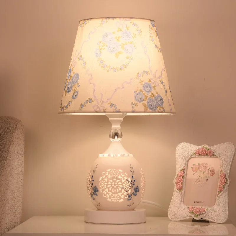 CRYSTALGLOW - Moderne tafellamp met kristaleffect