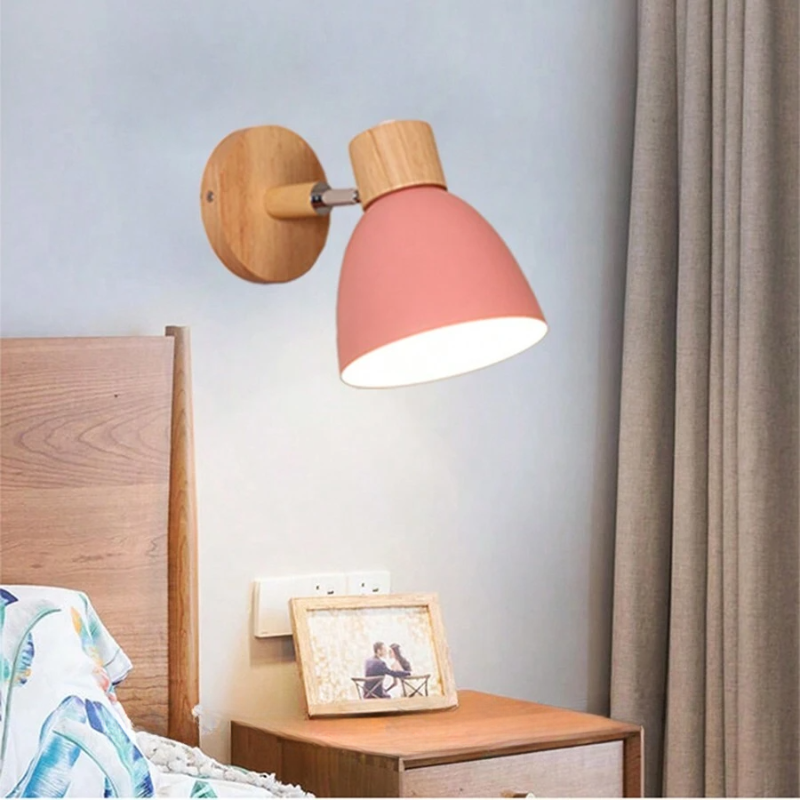 ChromaLux | Elegante Scandinavische houten wandlamp