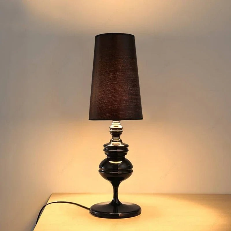 Scandinavische elegantie | Stijlvolle LED tafellamp voor modern wonen