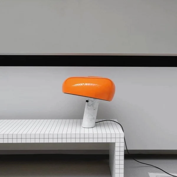 SnoopyLamp | Elegante tafellamp van metaal, glas en marmer