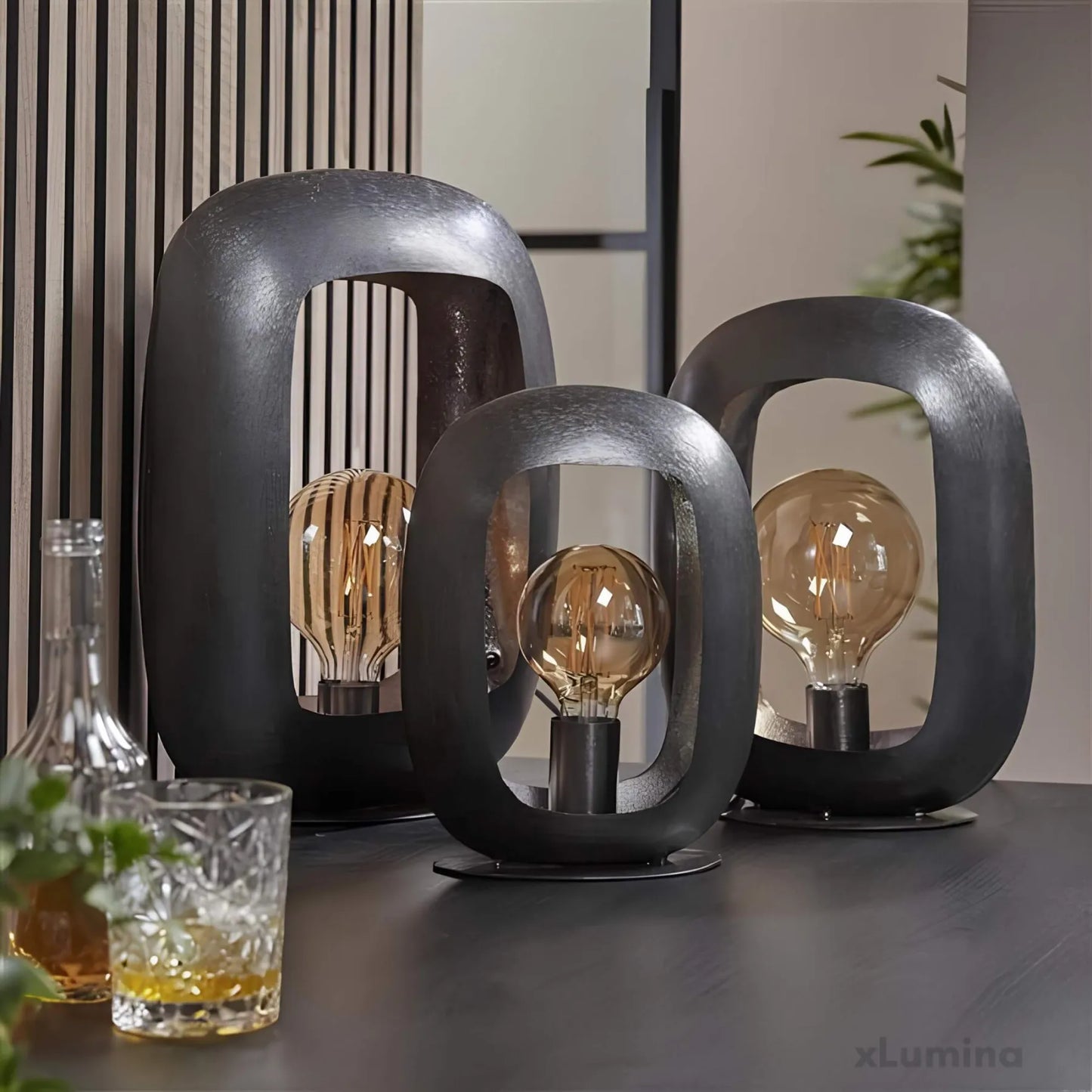 Selma tafellamp - Elegante zwart nikkel verlichting