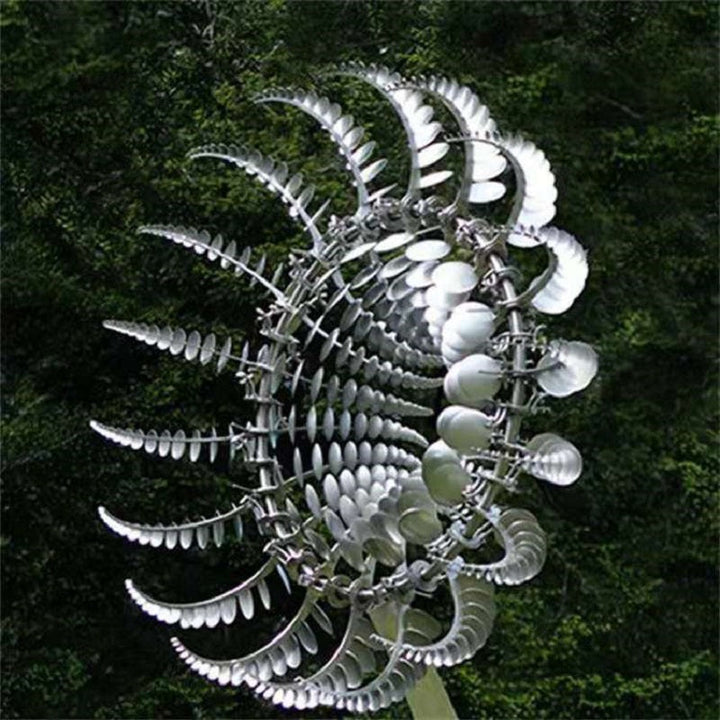 Unieke magische metalen windmolen