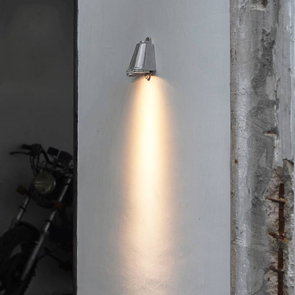 LunaSteel | Stijlvolle metalen wandlamp