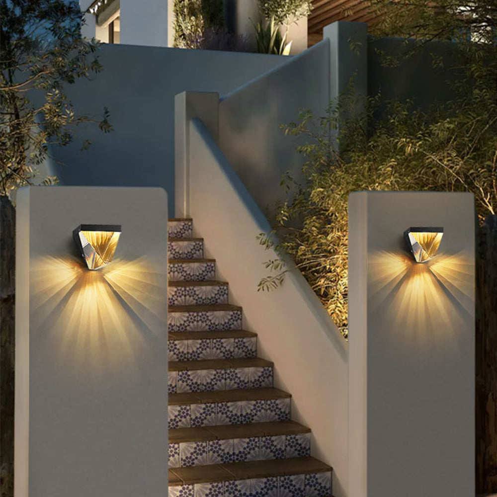 PrismaGlow | Gouden diamanten wandlamp