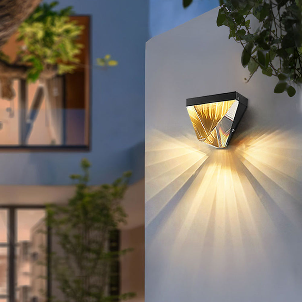PrismaGlow | Gouden diamanten wandlamp