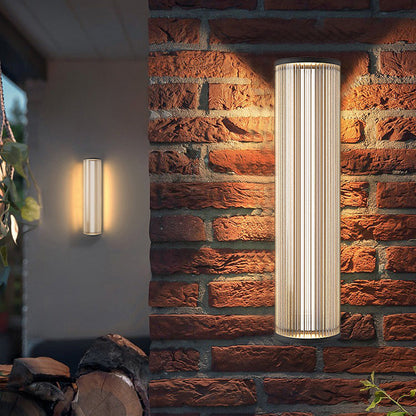 SolarSleek | Elegante wandlamp op zonne-energie