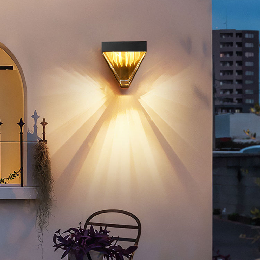 PrismaGlow | Gouden diamanten wandlamp