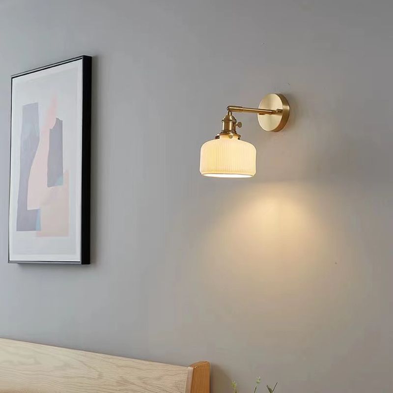Tijdloze wandlamp met geribbelde vorm
