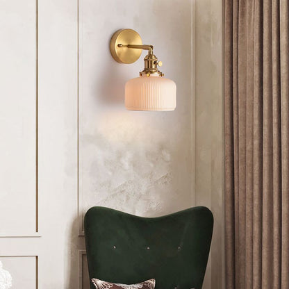 Tijdloze wandlamp met geribbelde vorm