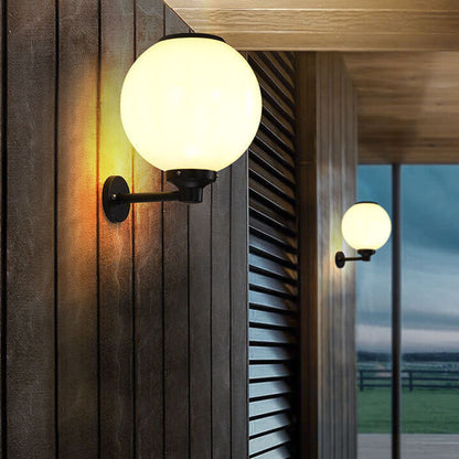 Waterdichte wandlamp op zonne-energie voor buiten