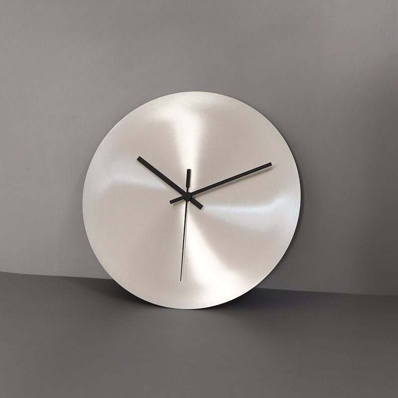 Avenor | Minimalistische RVS-Wandklok