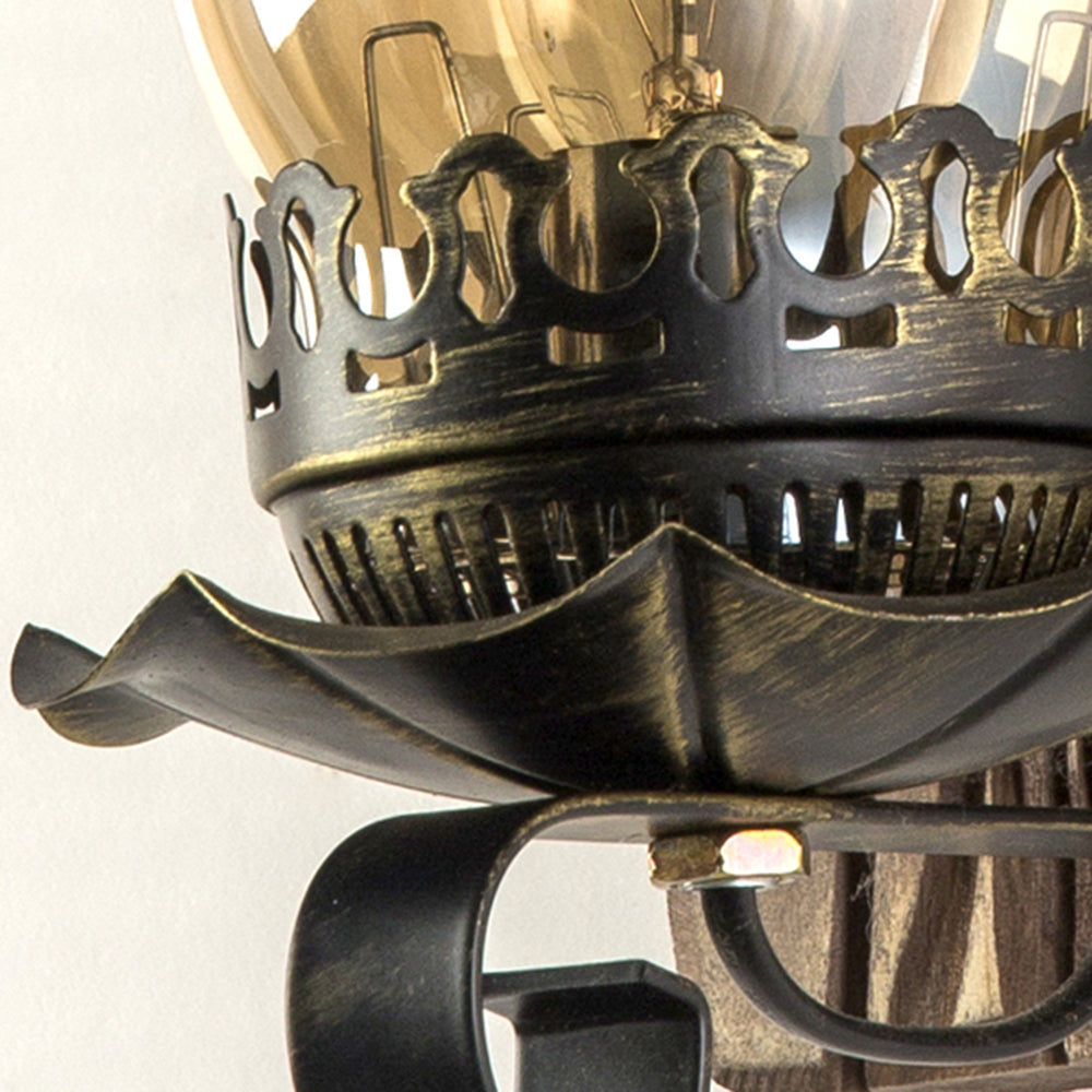 VintageHearth | Klassieke houten wandlamp