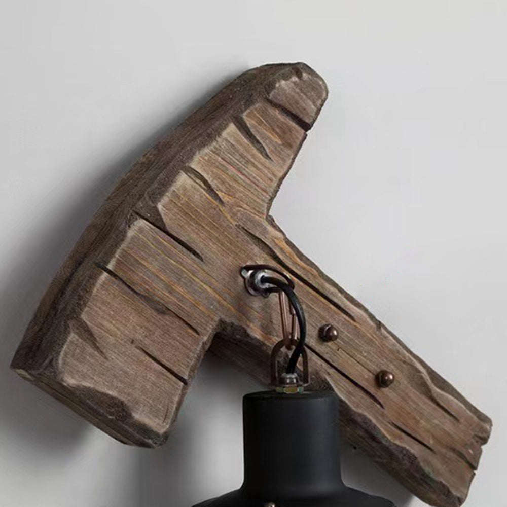 LumberjackGlow | Wandlamp met bijlontwerp
