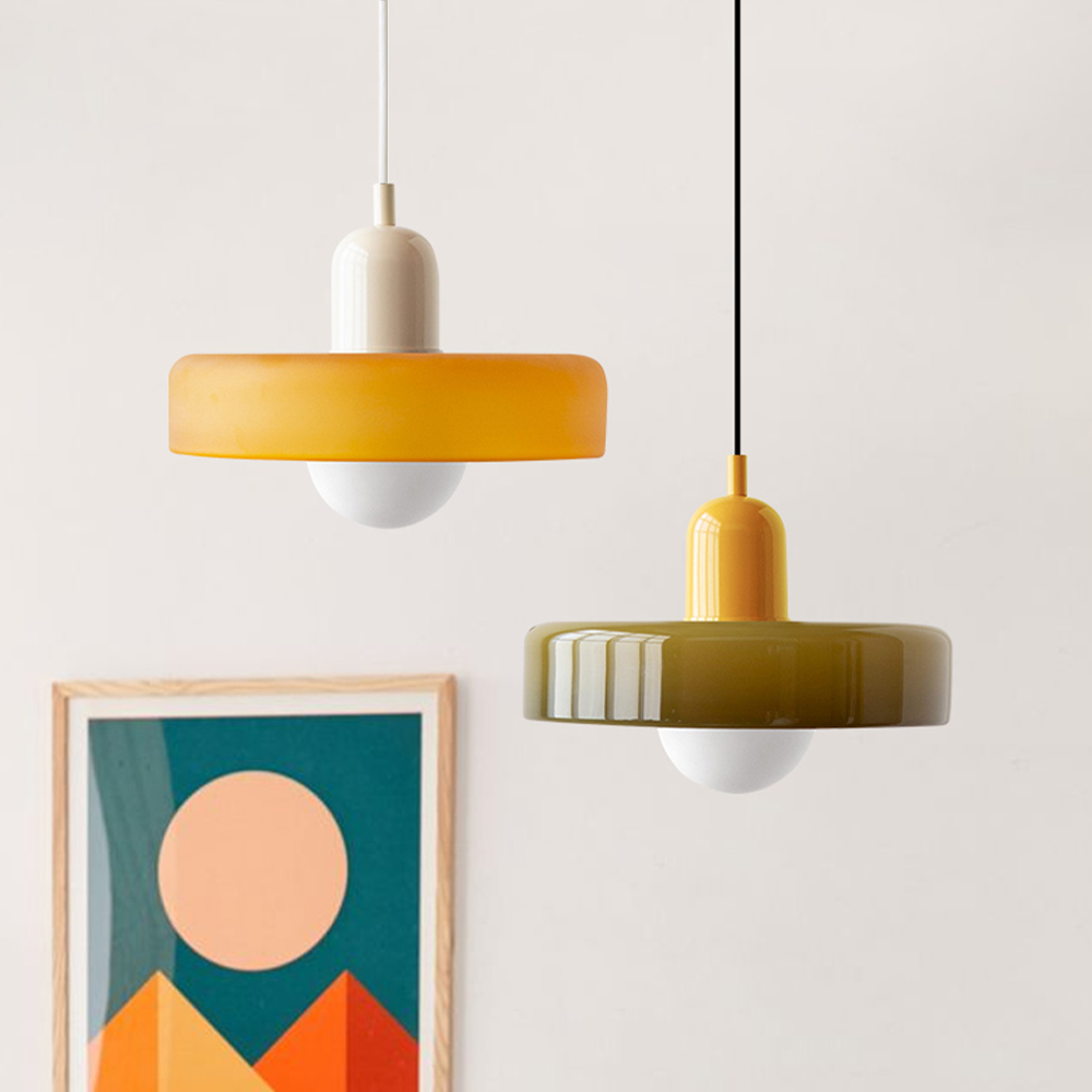 StiloGlas | Kleurrijke Hanglamp in Bauhaus-stijl – Glas-in-lood Design & Modern Vakmanschap