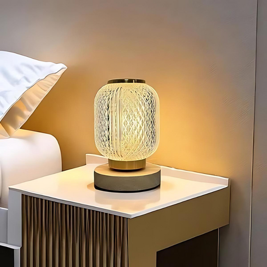 NordicGlamour | Scandinavische LED tafellamp van kristal en hout