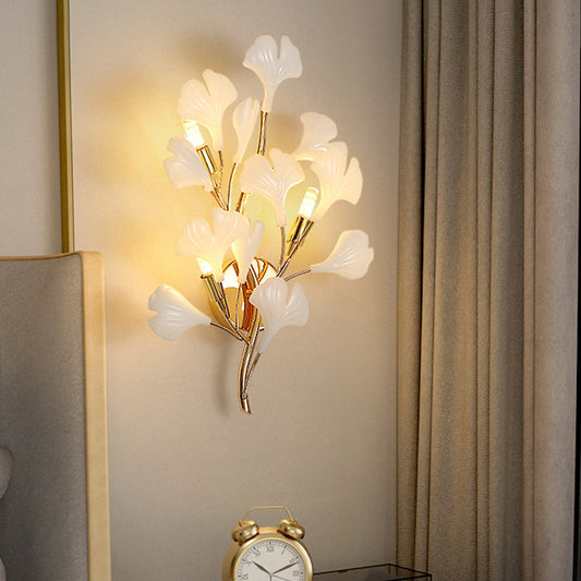 FloralGlow | Elegante gebloemde wandlamp