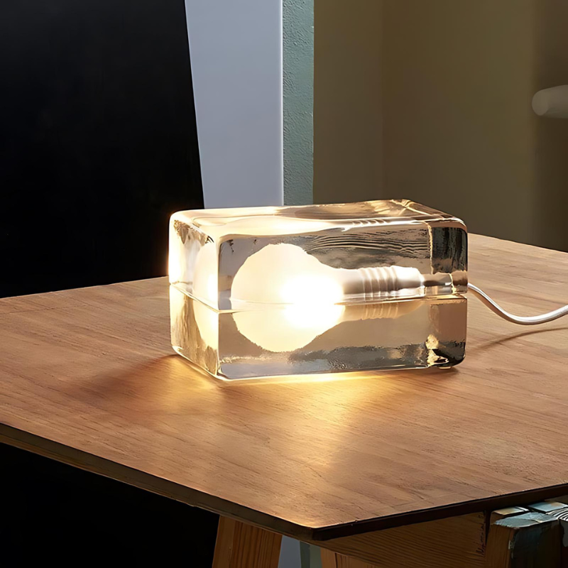Glazen Kubus Tafellamp | Minimalistische LED Lamp van Glas & Metaal | Moderne Sfeerverlichting