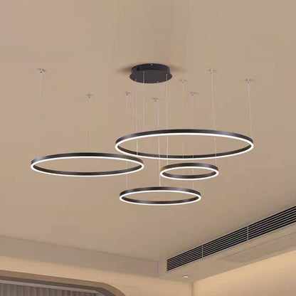 LunaGlow – Elegante Cirkelvormige Metalen Kroonluchter