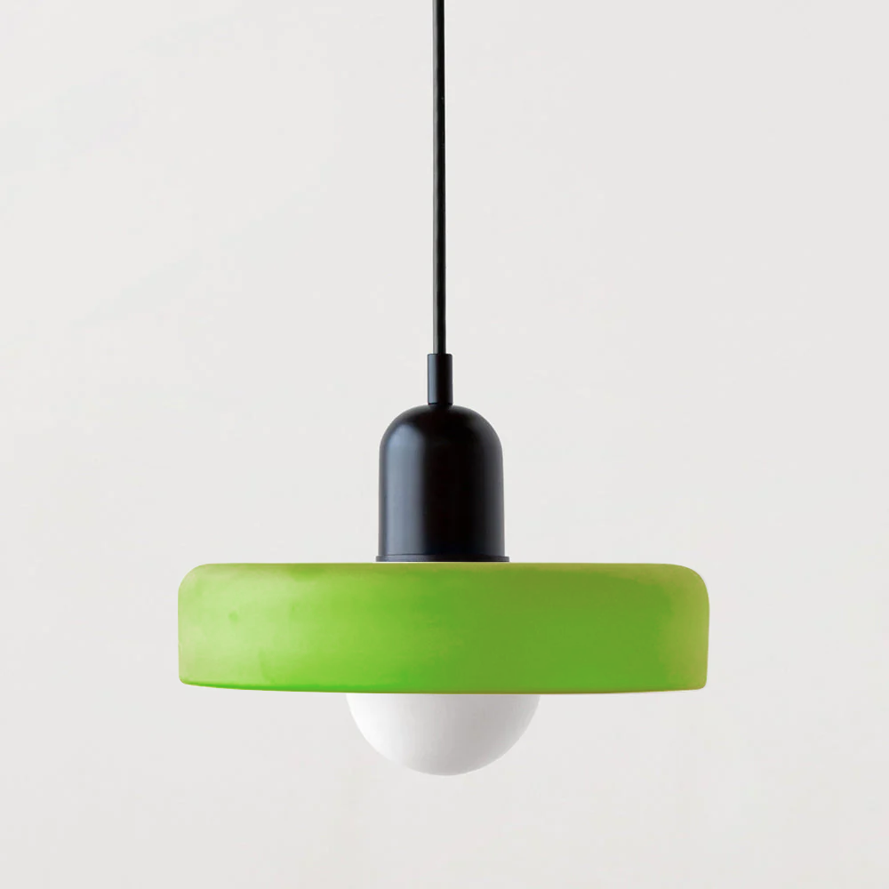 StiloGlas | Kleurrijke Hanglamp in Bauhaus-stijl – Glas-in-lood Design & Modern Vakmanschap