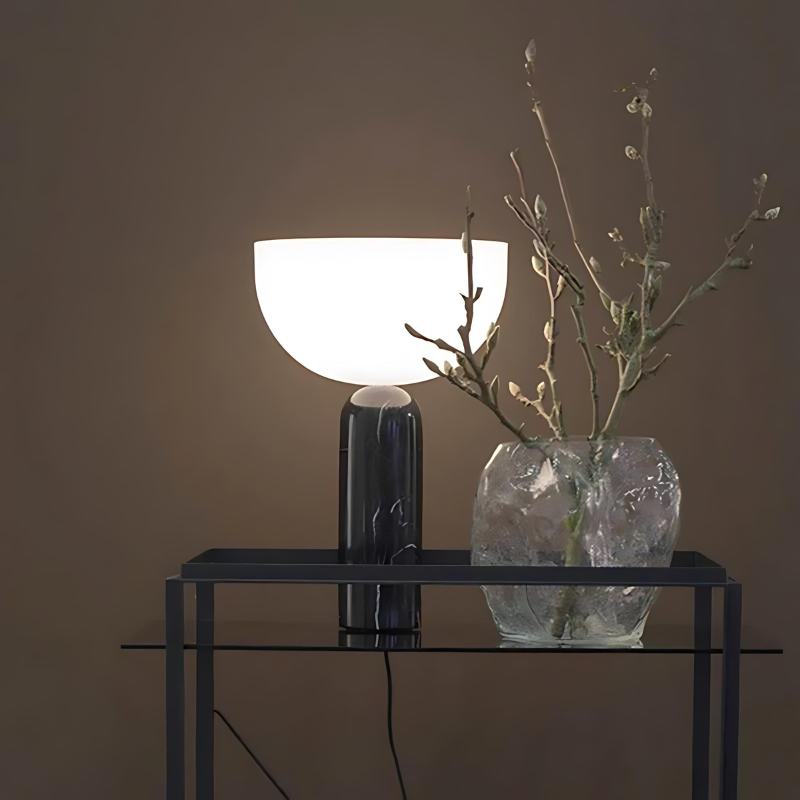 MarmoLux | Elegante marmeren tafellamp voor een stijlvolle ambiance