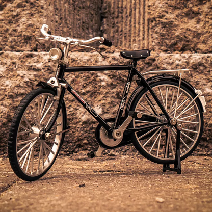 VintageCycle | Elegant retro fietsmodel Ornament