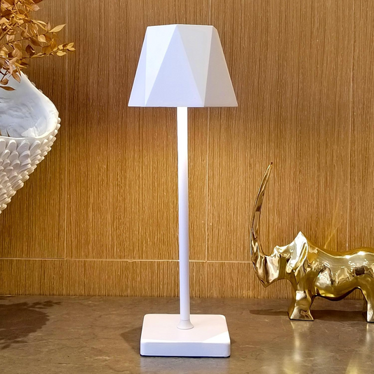 BrightEase | lichtgewicht draadloze bureaulamp