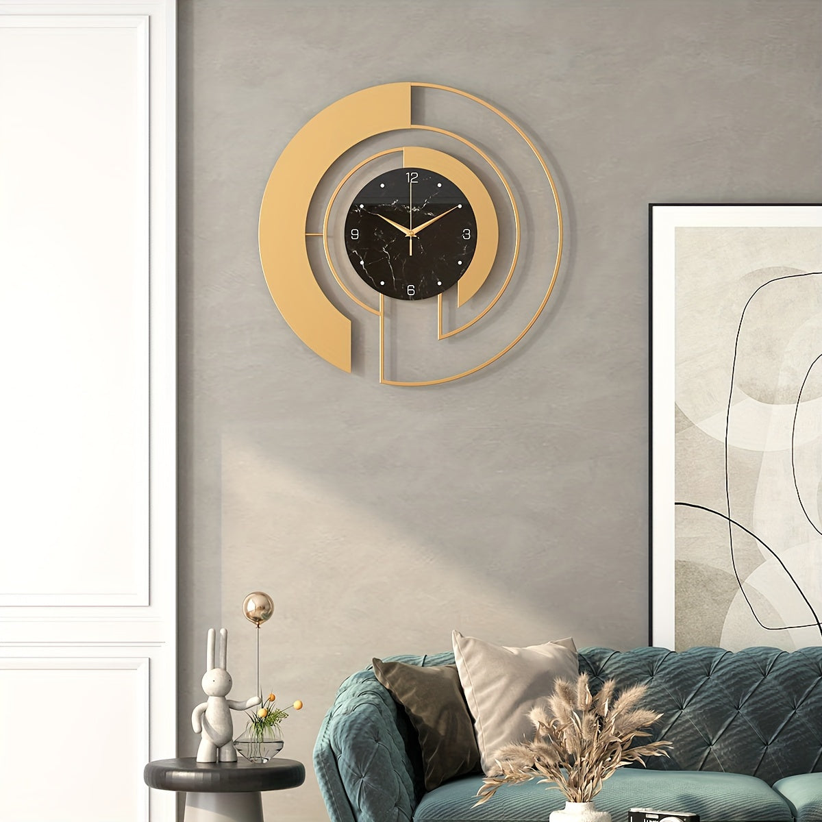 Valeria | Moderne Gouden Wandklok met Stijlvol Geometrisch Ontwerp