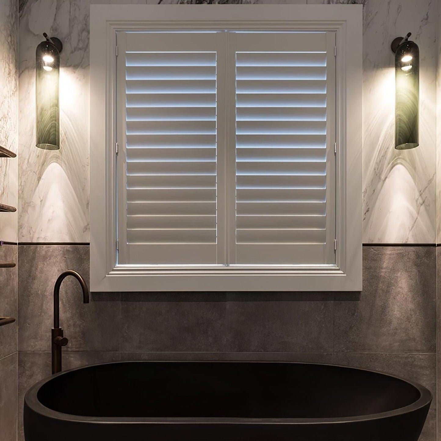 TubeGlow | Elegante glazen buis wandlamp