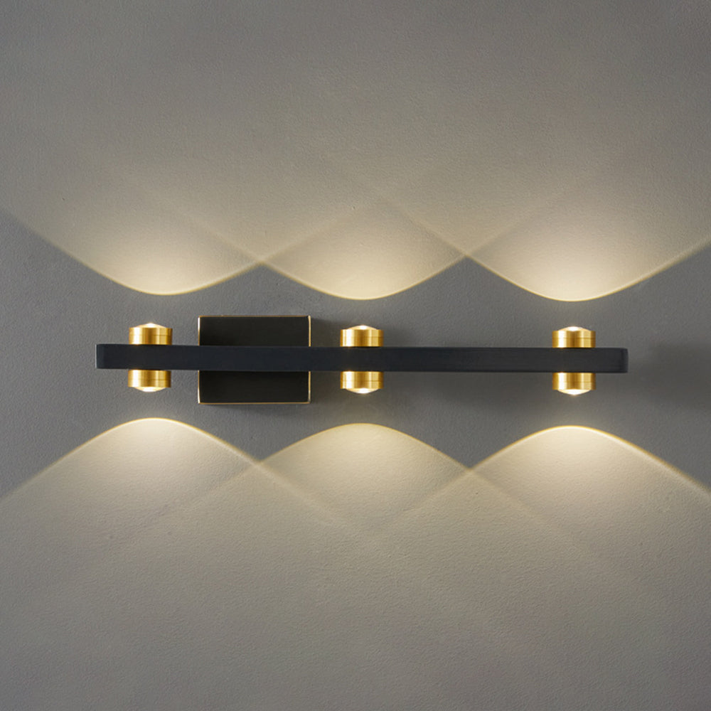 GoldWave | Elegante gouden accent wandlamp