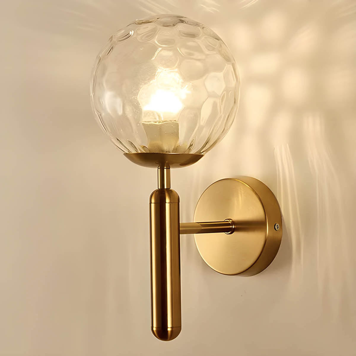 ClaireLum -  Wandlamp van bewerkt glas