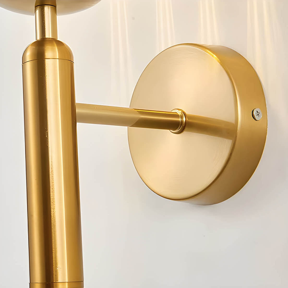 ClaireLum -  Wandlamp van bewerkt glas