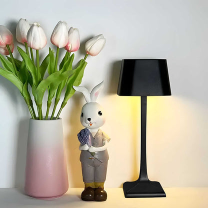 LuminaTouch | Elegante aanraakbediening & draadloze tafellamp