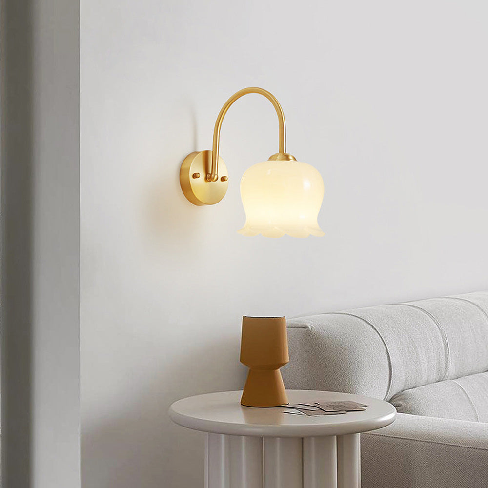 BlossomBright | Artistieke bloemen glazen wandlamp
