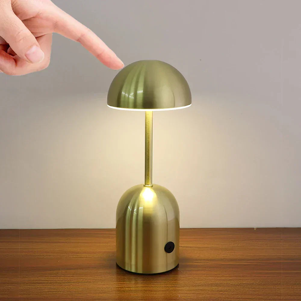 NordicGlow | Verstelbare Scandinavische lamp met metallic afwerking