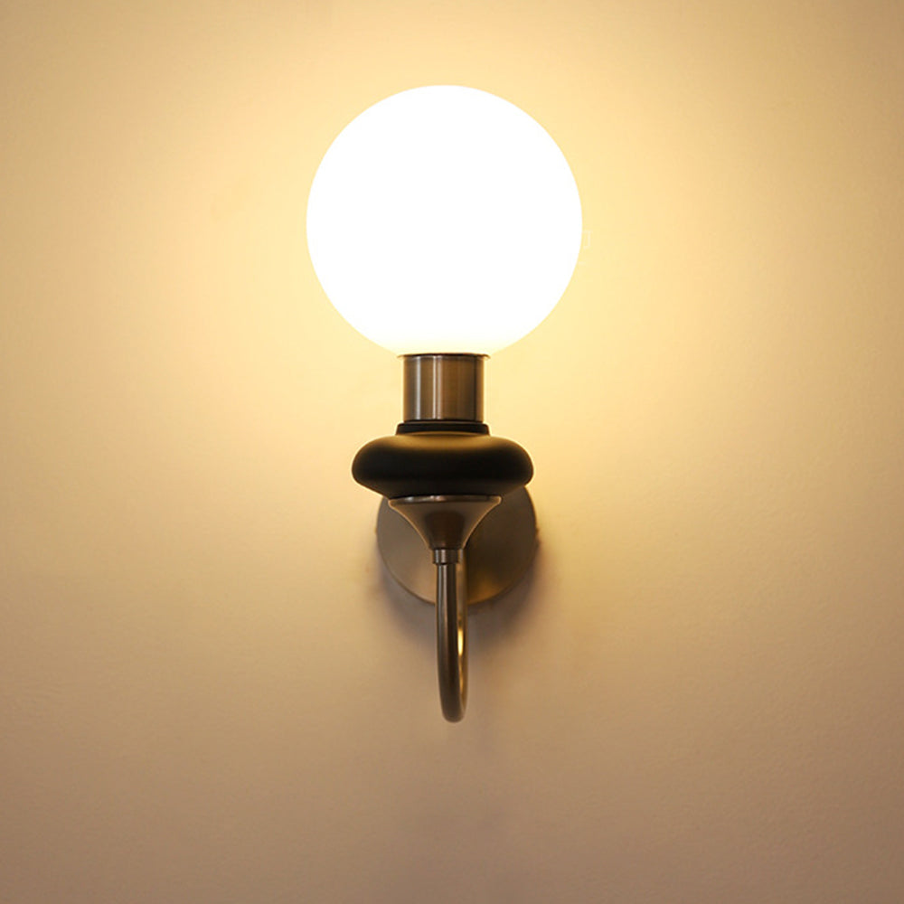 VintageGlow | Retro Frans glazen wandlamp