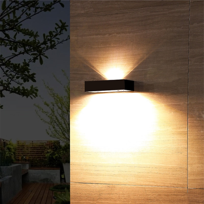 Zyvira | Wandlamp op zonne-energie OMHOOG-DOMLAAG
