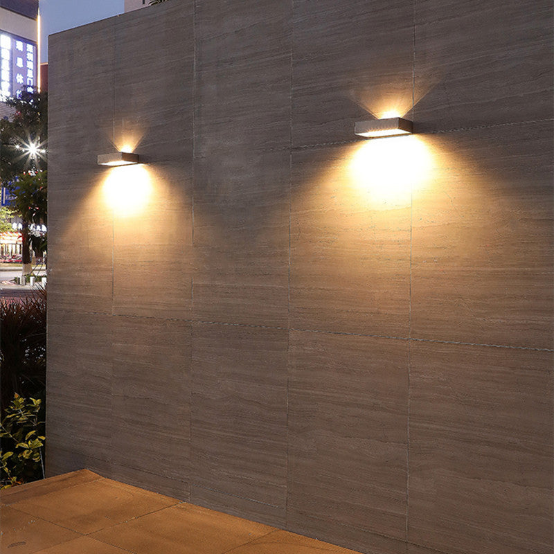 Zyvira | Wandlamp op zonne-energie OMHOOG-DOMLAAG