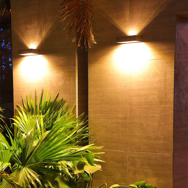 Zyvira | Wandlamp op zonne-energie OMHOOG-DOMLAAG